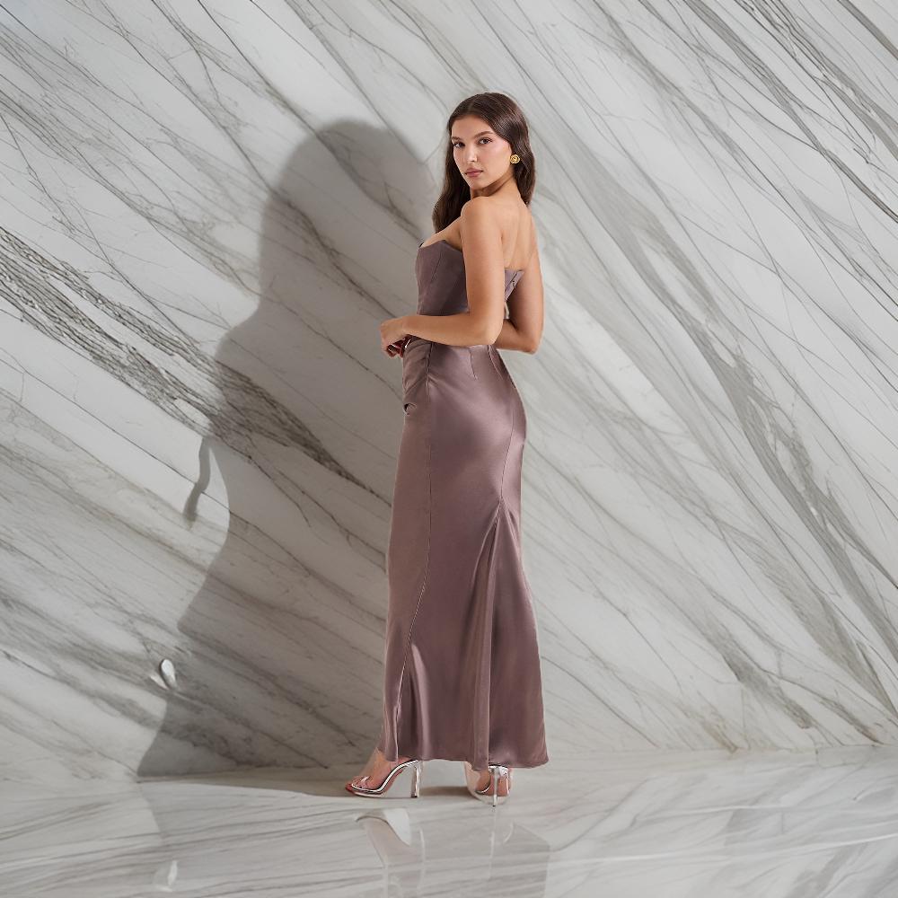 Viola – The Luxurious Maxi Dress