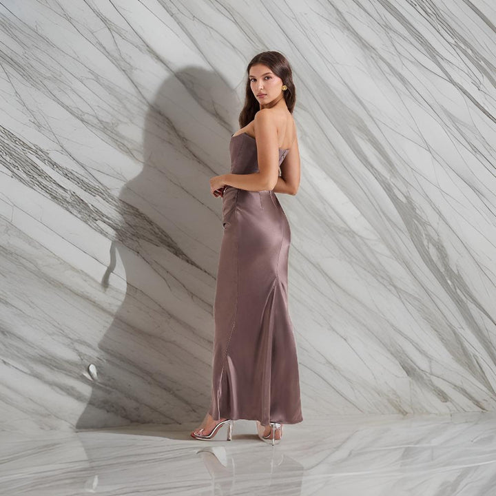 Viola – The Luxurious Maxi Dress