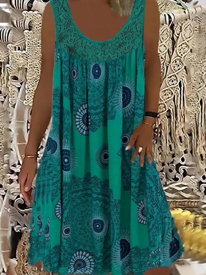 Juniper – Plus-Size Paisley Sleeveless Dress