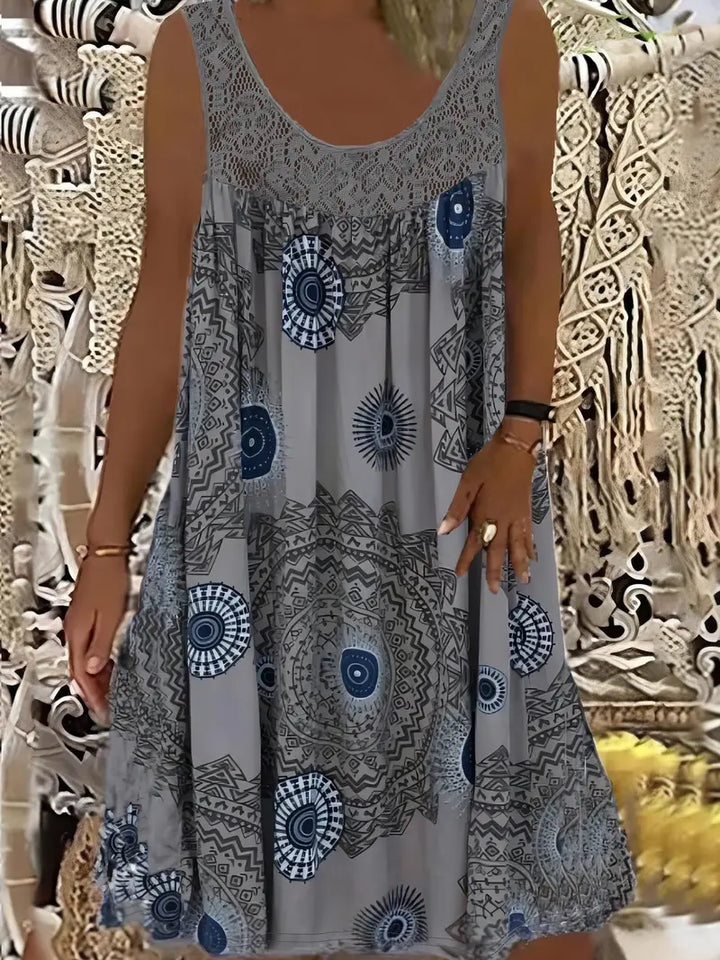 Juniper – Plus-Size Paisley Sleeveless Dress