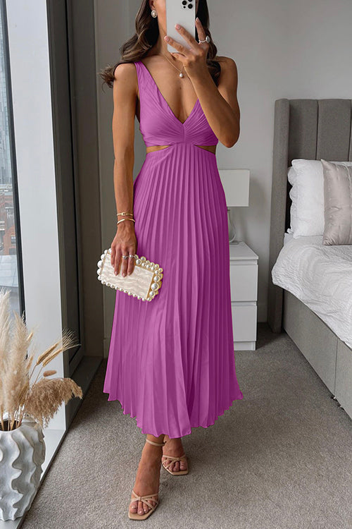 Elsa - Pleated Maxi Dress