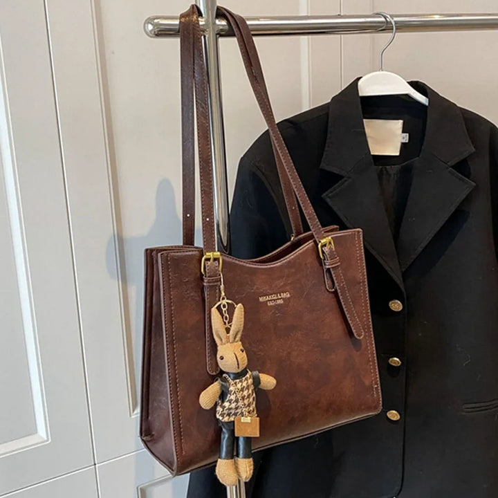 Charmbun – The Elegant Shoulder Bag