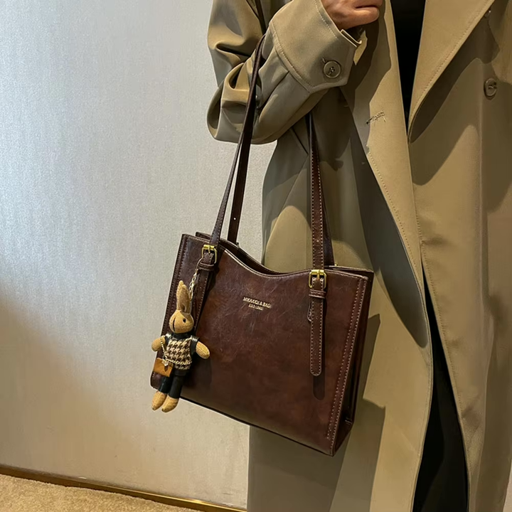 Charmbun – The Elegant Shoulder Bag