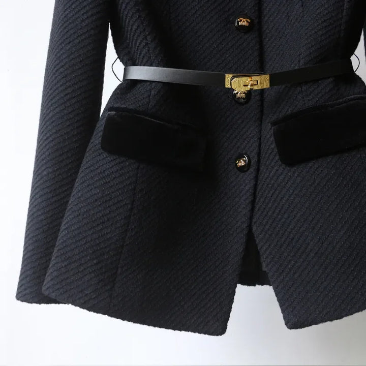 Daniella - Stylish Blazer